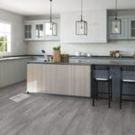 Piso Vinílico Kflooring AquaL  5.7 mm SPC Tránsito Comercial Tipo Shopping Click 2.257 m² - Imagen 4