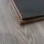 Piso Flotante Frigg Waterblock Gris Himalaya 8 mm HDF Tránsito Comercial Click 2.44m² - Imagen 3