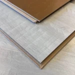 Piso Flotante Frigg Vision Gris 8 mm HDF Simil Madera Alto Tránsito Click 2.71 m² Caja - Imagen 2