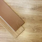 Piso Flotante Frigg Vision Roble 8 mm HDF Simil Madera Alto Tránsito Click 2.71 m² Caja - Imagen 3