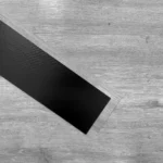 Piso Vinílico Pegable Glubase Listón Lanur 2 mm LVT Tránsito Comercial Frigg 5.02m² - Imagen 2