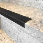 Protector Nariz Escalón Frigg Secure 5 cm Perfil de PVC Negro 1.2 m - Imagen 2