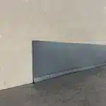 Zócalo Sanitario Plano Gris CleanBase Frigg 6.5 cm 30m - Imagen 2