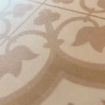 Piso Vinílico Autoadhesivo en Baldosas Azulejos Vinilhome 2 Litza 1.5 mm SXP PVC Tránsito Residencial Frigg 0.45m² - Imagen 4